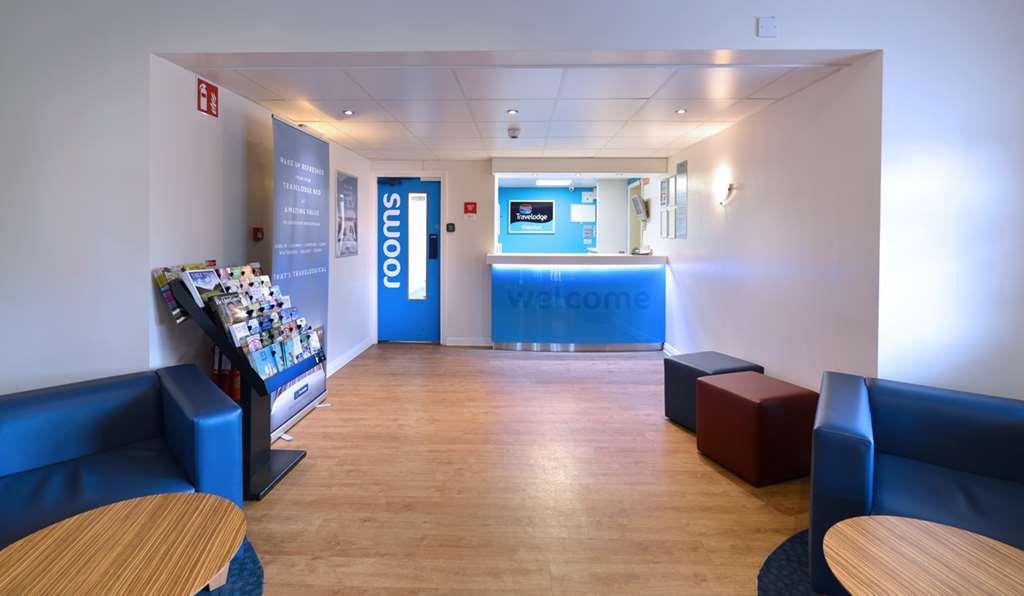 Travelodge ウォーターフォード エクステリア 写真