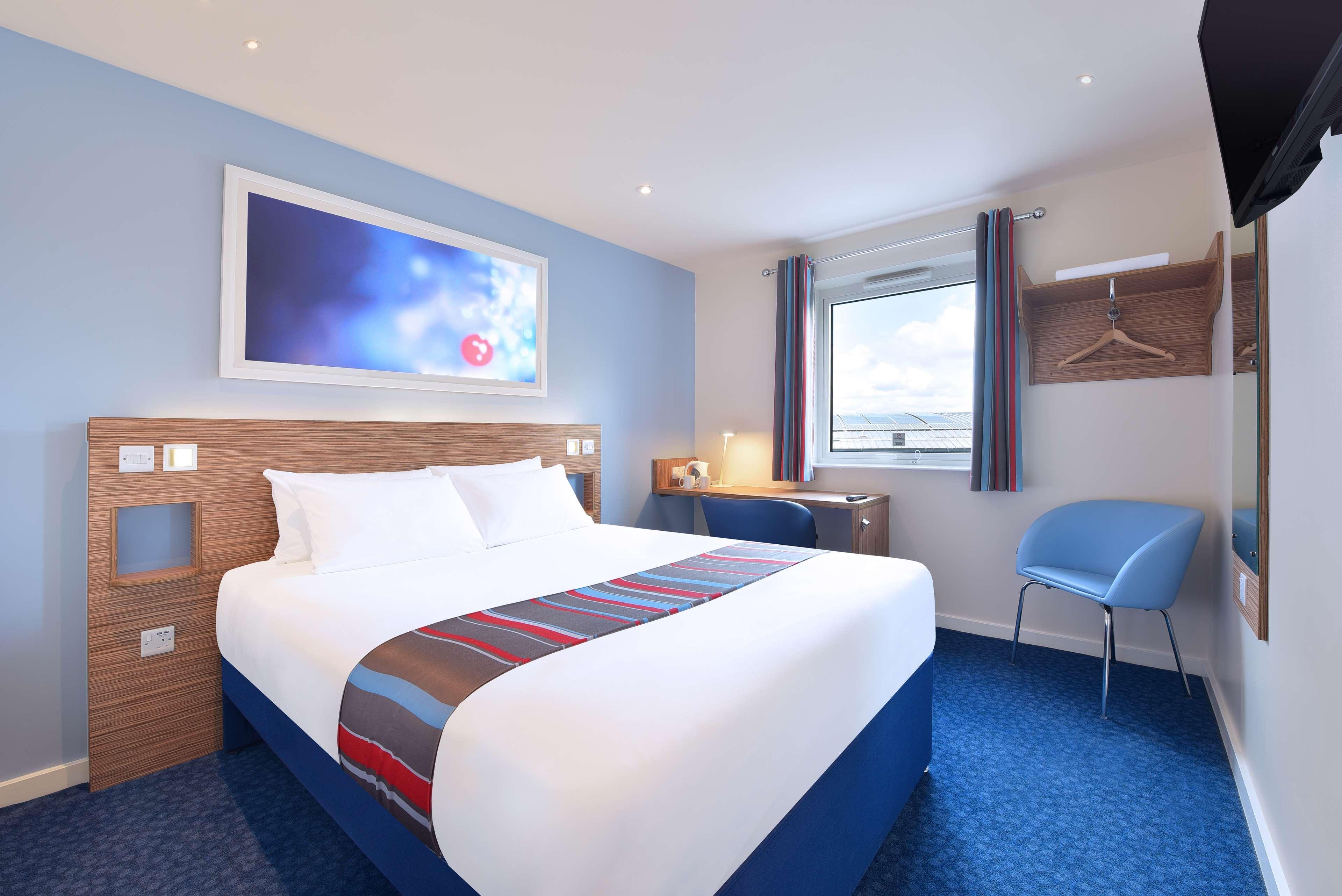 Travelodge ウォーターフォード エクステリア 写真