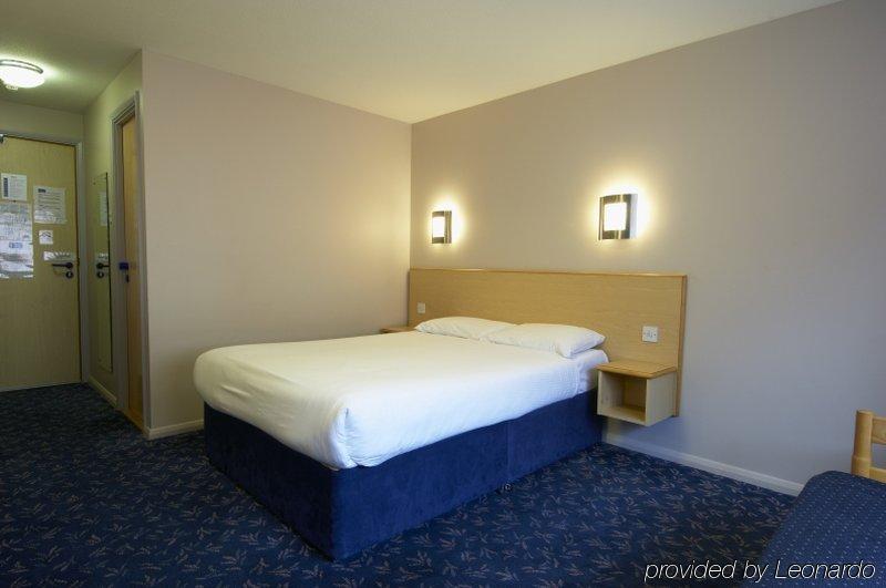 Travelodge ウォーターフォード エクステリア 写真