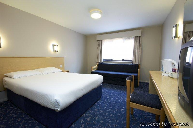 Travelodge ウォーターフォード エクステリア 写真