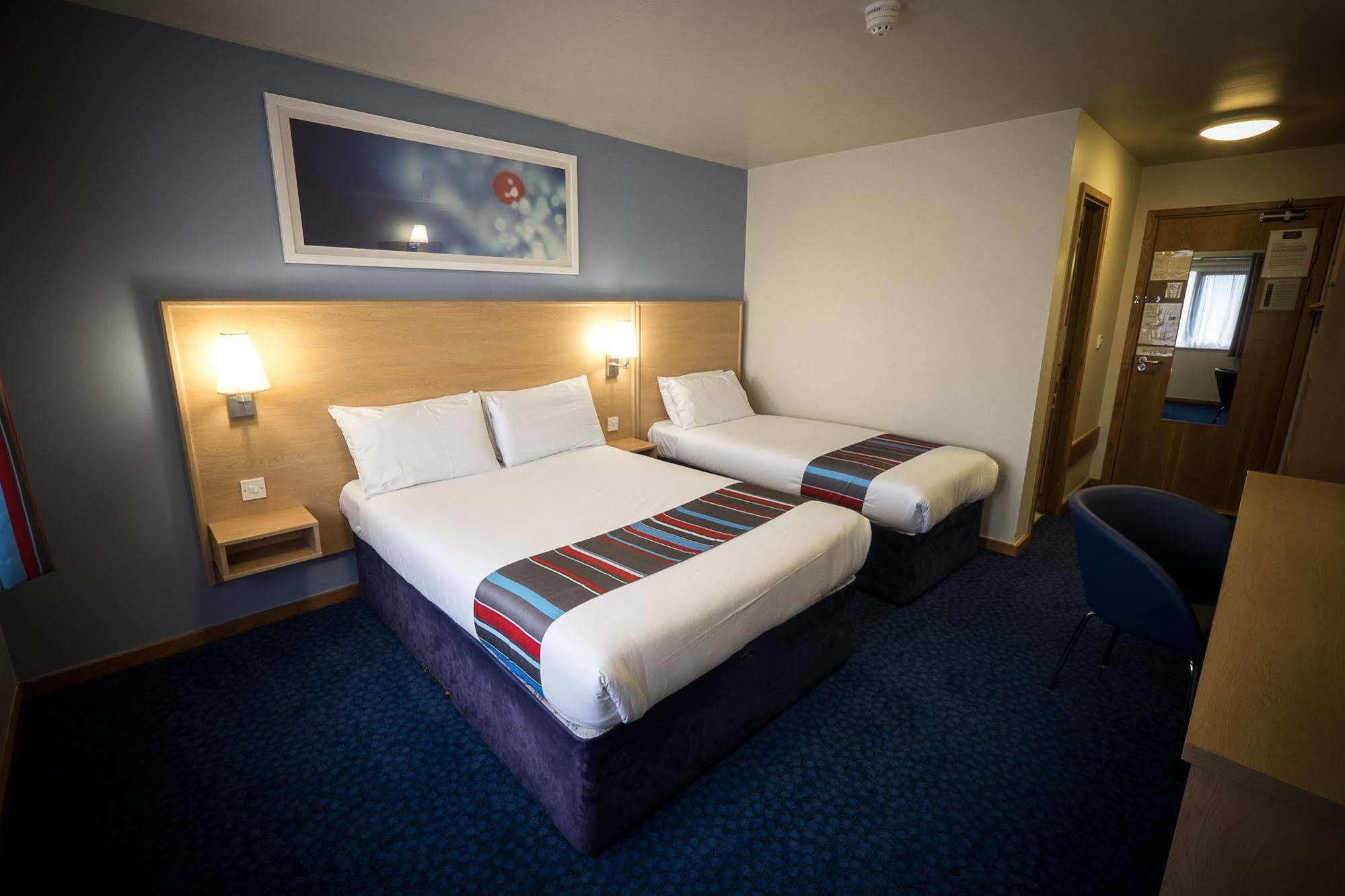 Travelodge ウォーターフォード エクステリア 写真